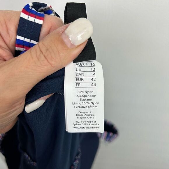 Nip Tuck Womens Striped Multi Fit Cup Padded One Piece Swimsuit Size 12 coastal - Picture 9 of 9